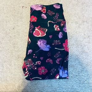 ❌SOLD❌ LuLaRoe OS Floral Leggings